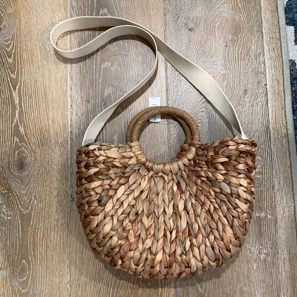 Gap crossbody straw bag